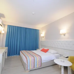 4* Hotel Tropical